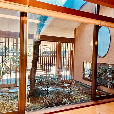 Ryutakuzenji 宿坊 Такасакі Екстер'єр фото